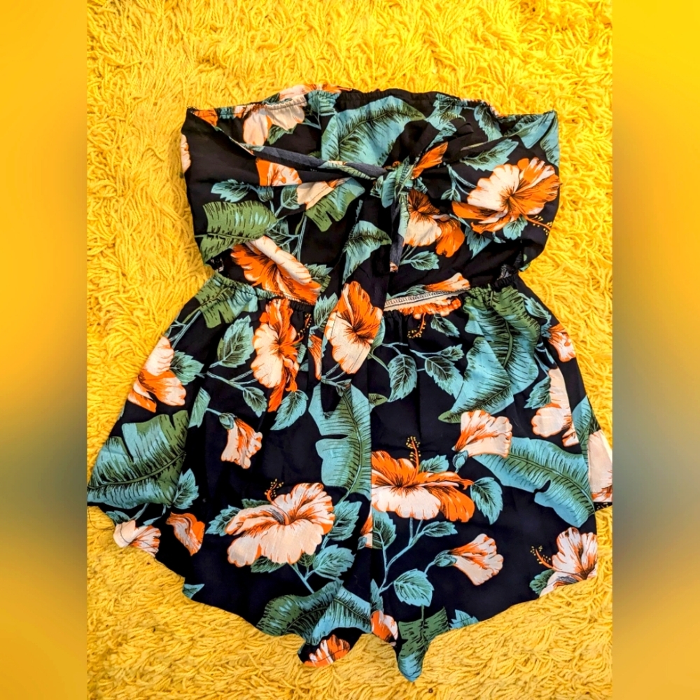 Strapless, tie back tropical romper